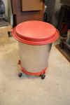 K_Quenching_Oil_Pail_with_Cover.JPG (139882 bytes)