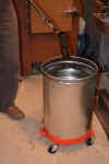 V_QuenchingIron.JPG (141948 bytes)